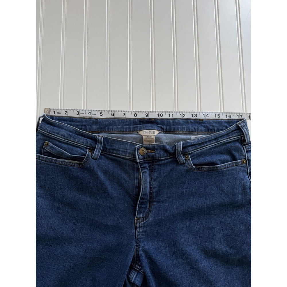 Duluth Trading Co Slim Straight Jeans 14x31 Medium Wash Women's Denim - Picture 6 of 7